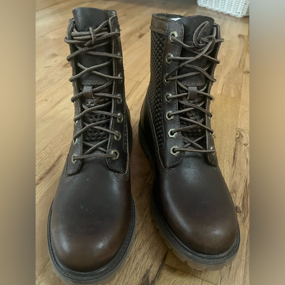Timberland Lace-up Boots Size 7 Brand New (no box)